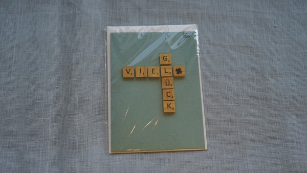 Holzbuchstabenkarte "Viel Glück"